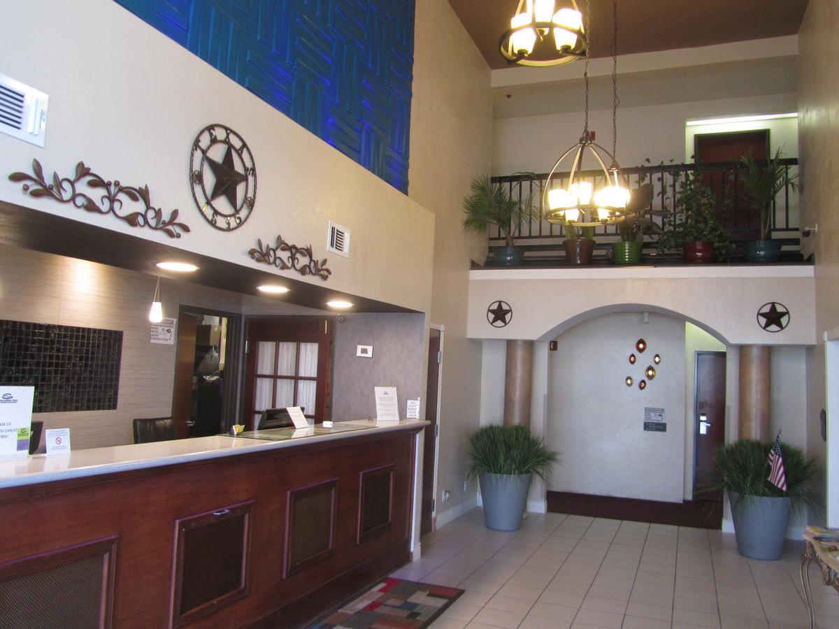 Executive Inn And Suites Wichita Falls Ngoại thất bức ảnh